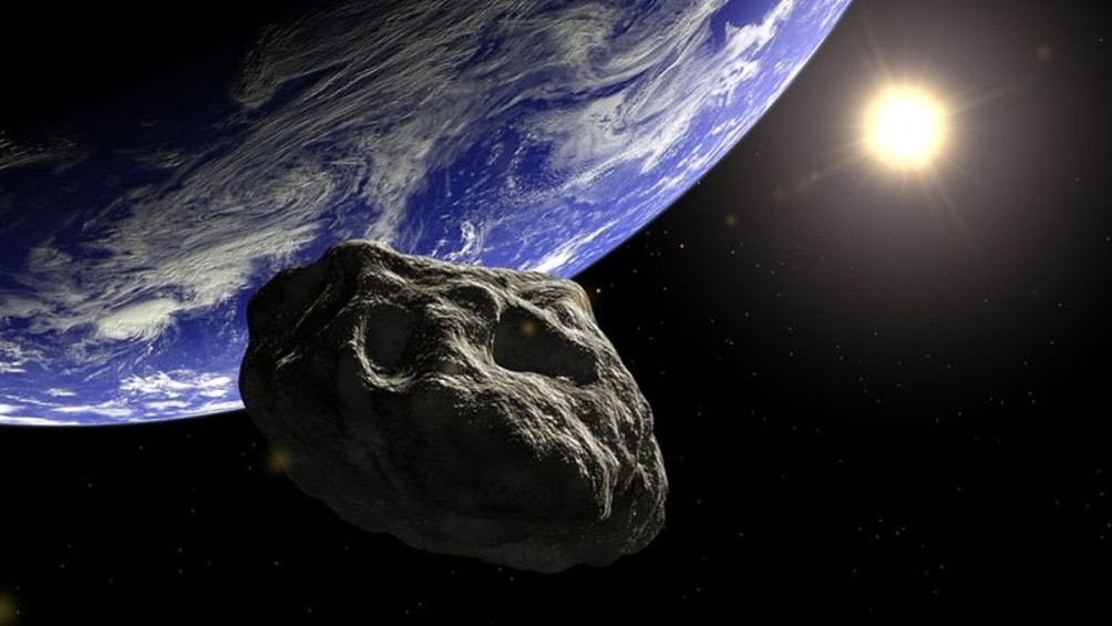  Un asteroide pasará esta noche 