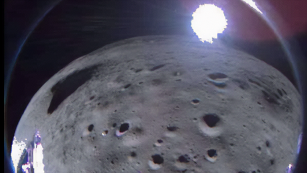  La sonda lunar Odysseus envió imágenes del punto más austral de la Luna 