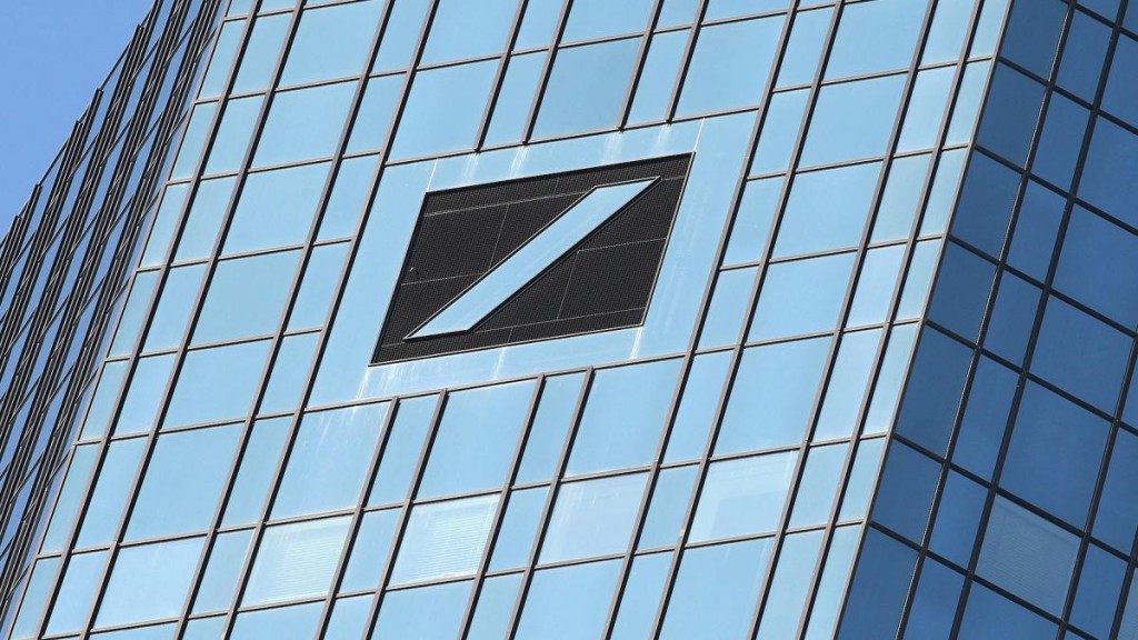  Vuelven a encenderse las alarmas en los bancos europeos y se desplomaron las acciones del Deutsche Bank 