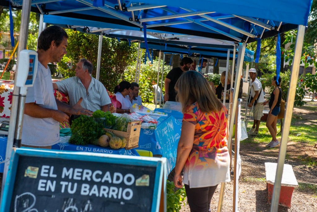 Este sábado el Mercado en tu Barrio continúa en Plaza Sáenz Peñ